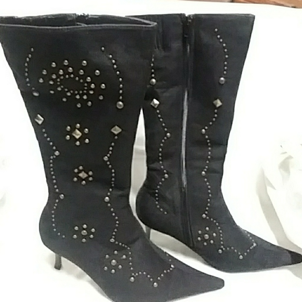 Suede Black Boots